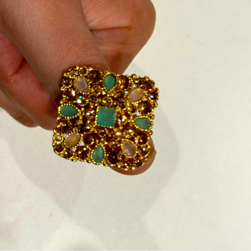 Expandable rings
